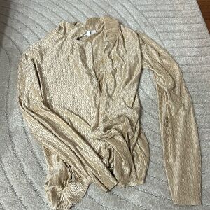 Gold long sleeve shirt